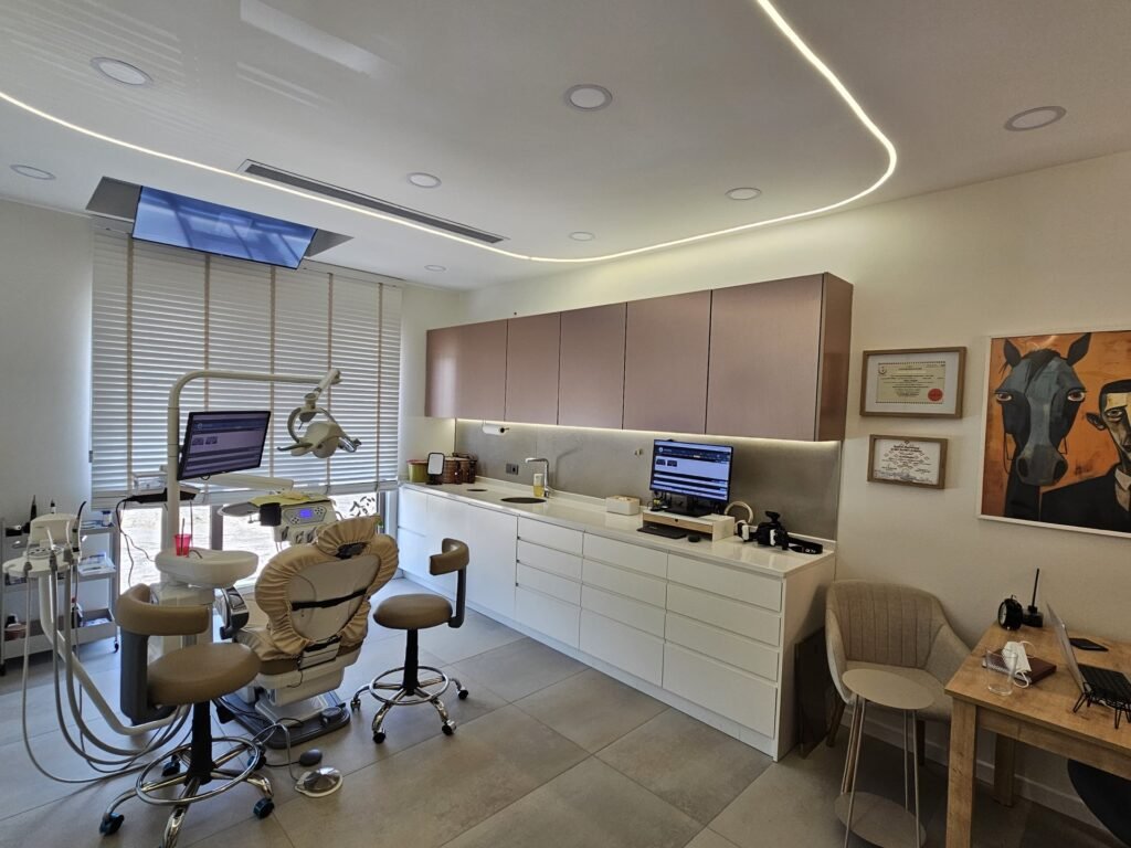 Modern tedavi odası — Uzm. Dt. Deniz Doğan Kliniği