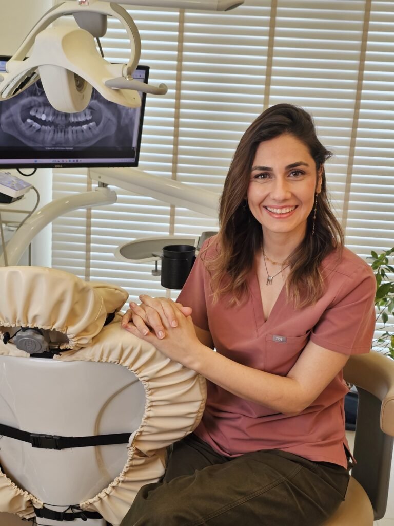 Uzm. Dt. Deniz Doğan kliniğinde
